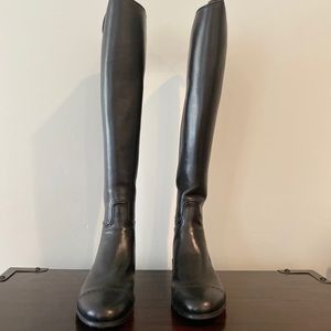 Ladies riding boots
